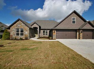 6107 Noble St, Rogers, AR 72758