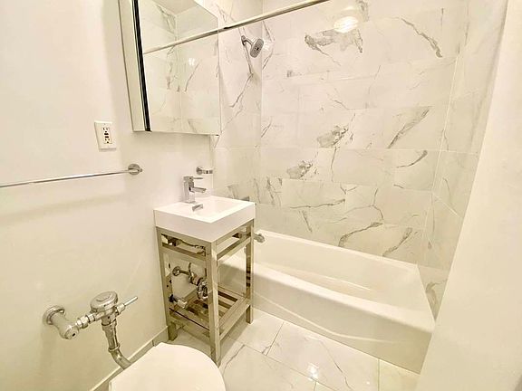 5th image of 416 Lafayette St #4EE