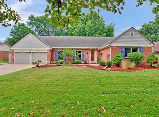 8233 E Tamarac Ln, Wichita, KS 67206