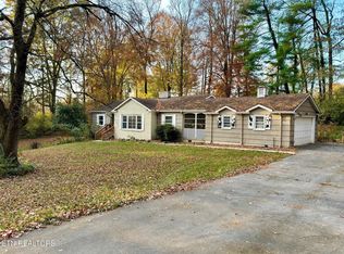 4904 Parva Dr, Knoxville, TN 37914