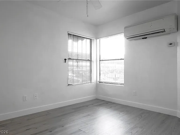 510 Elm Dr #106 — Photo 20