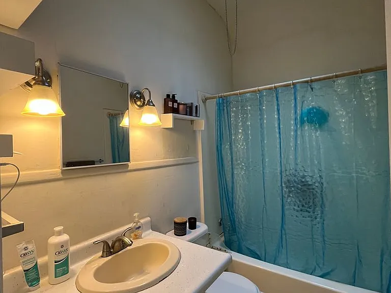 2030 Spruce Street — Photo 13