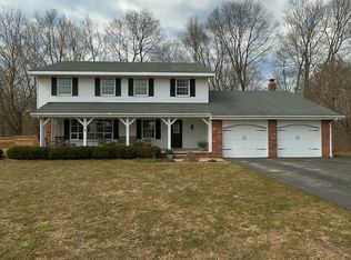 1605 Louise Ln, Saint Joseph, MI 49085