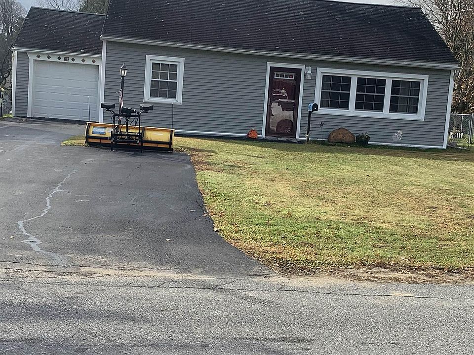1st image of 39 Woodruff Dr