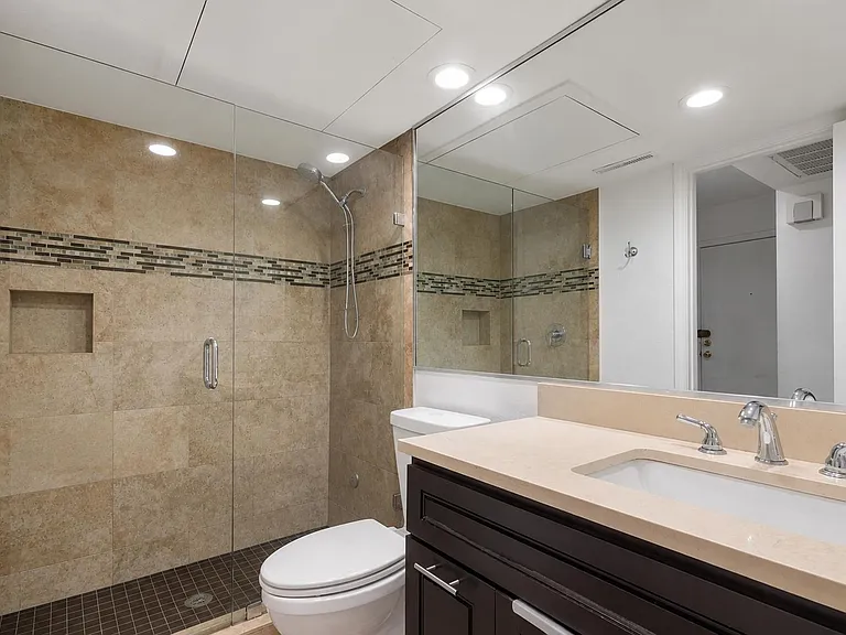 15909 Stillwood St #1085 — Photo 3
