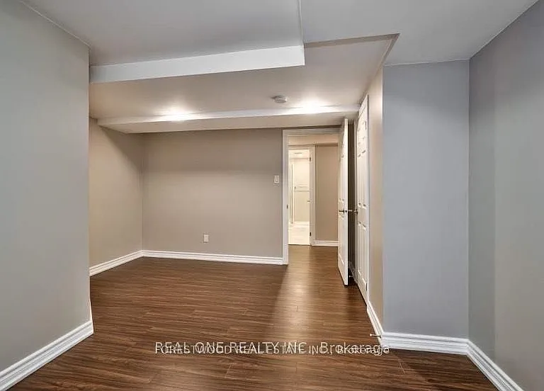 4024 Melfort Cres #BASEMENT — Photo 8