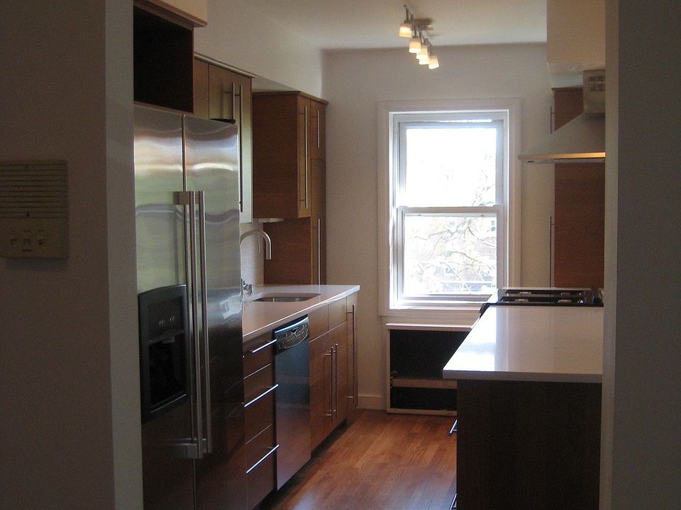 2nd image of 195 N Village Ave APT 22B