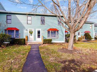 1306 Piscassic St, Newmarket, NH 03857