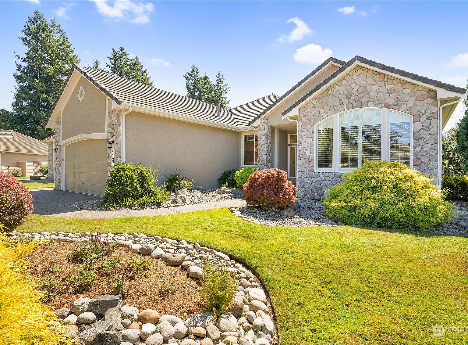 4127 Stonehaven Lane SE