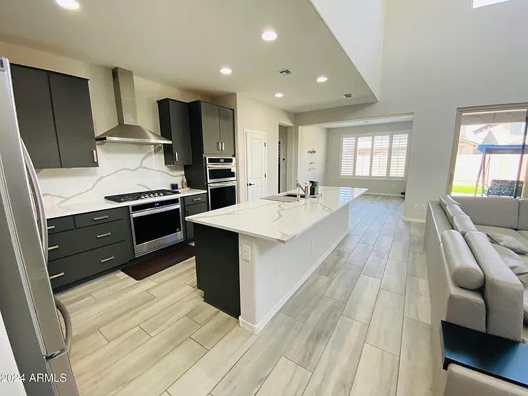 8928 W Missouri Ave — Photo 18