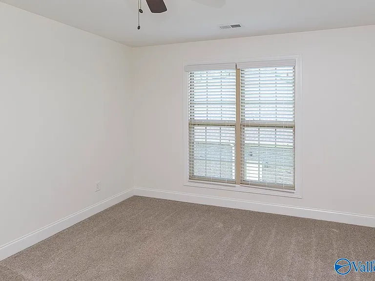 161 Huntsmen Ln — Photo 27