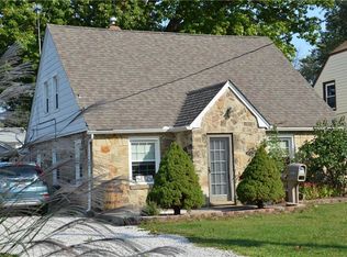 34125 Roberts Rd, Eastlake, OH 44095