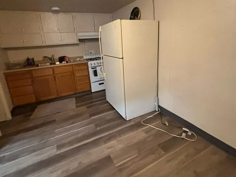 440 E 700 N — Photo 3