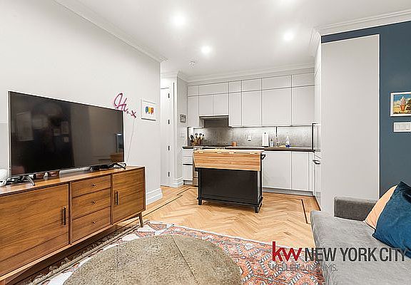 4th image of 24-39 38th St #D2