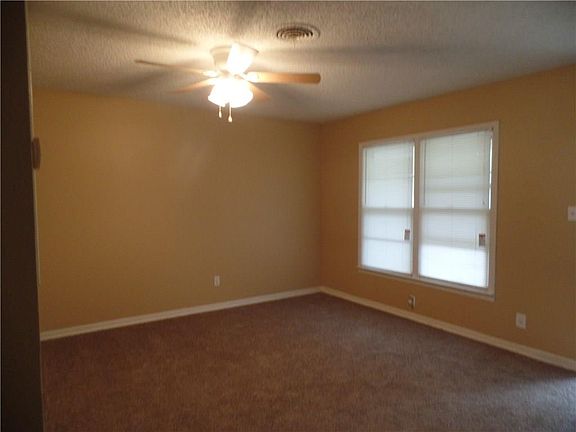 4th image of 4900 Hillside Ave