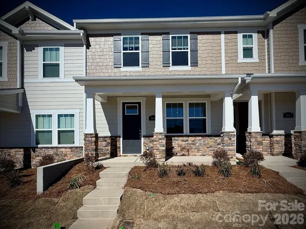 2644 Selbourne Dr, Gastonia, NC 28052