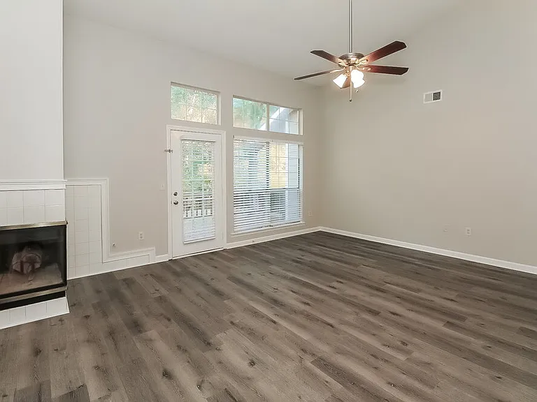 10066 Point View Dr — Photo 3