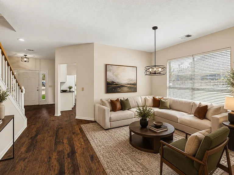 9811 Sandtown Cir — Photo 3