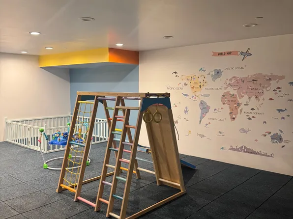 630 First Avenue image 15 of 24