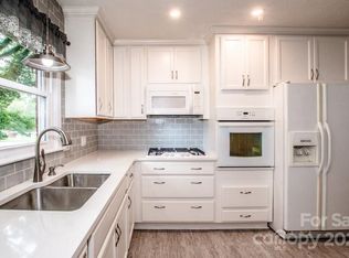 504 N Bost St, Statesville, NC 28677