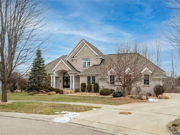 14250 Wright Dr, Linden, MI 48451