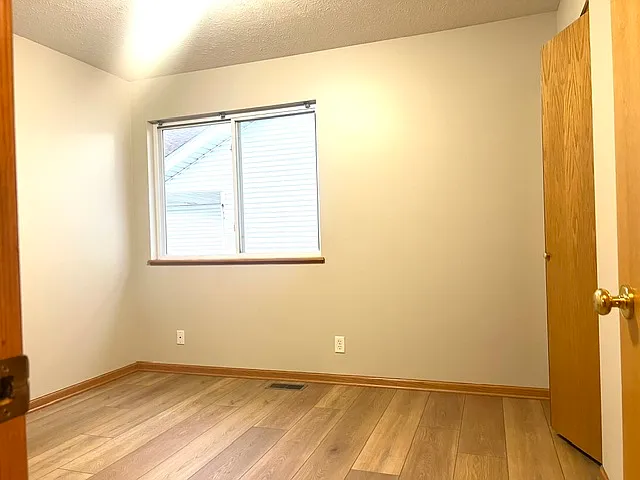 4204 N 25th St — Photo 18