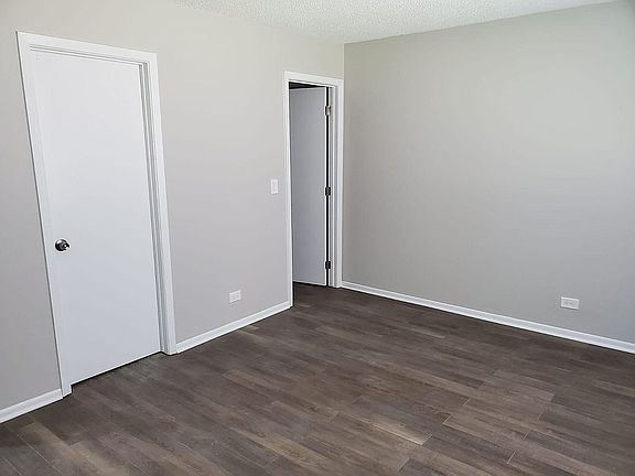 Master Bedroom 15 x 14