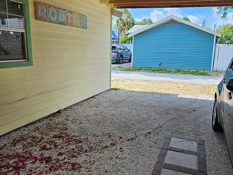 1020 19th Ave N #1 — Photo 9