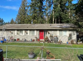2441 Hennessy Ln, Pt Angeles, WA