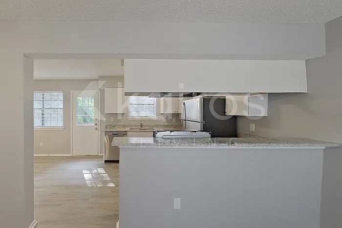 2146 Woodnote Ln — Photo 4