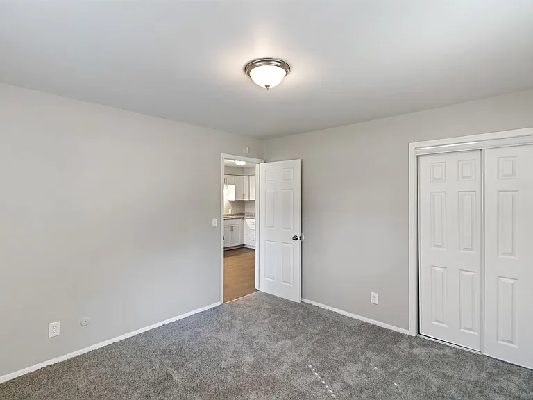 12320 & 12358 N Saginaw Rd — Photo 8