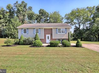 7 Cambridge Cir, Liverpool, PA 17045