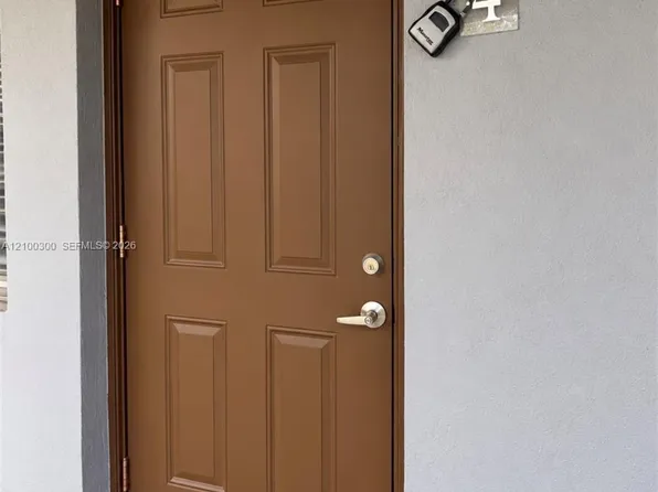 401 NW 43rd Ct Unit 4, Fort Lauderdale, FL 33309