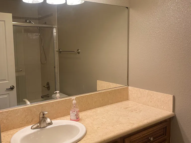 8581 Villa La Jolla Dr #M — Photo 11