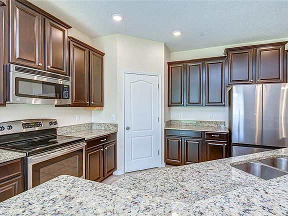 3rd image of 2451 DAKOTA ROCK DRIVE