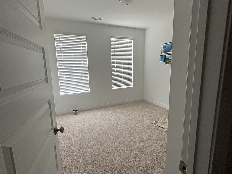 Market Grove Dr — Photo 2