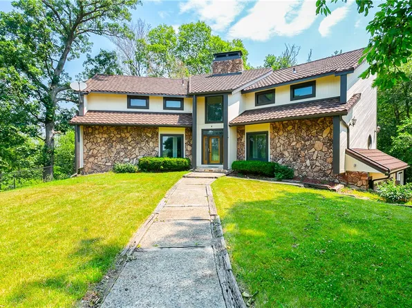 10562 NE 46th Ave, Mitchellville, IA 50169