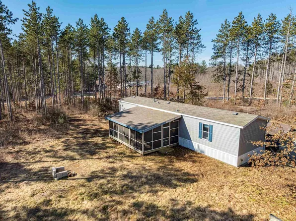 N1120 Deer Run Court, Lyndon Station, WI 53944
