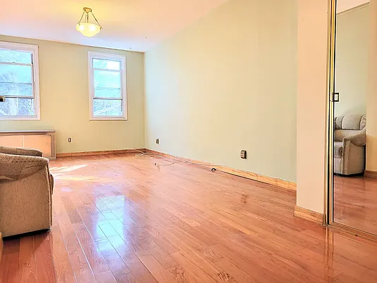 Rented by Virtual Real Estate | media 16