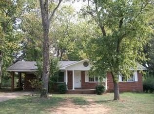 112 Cherry St SW, Calhoun, GA 30701