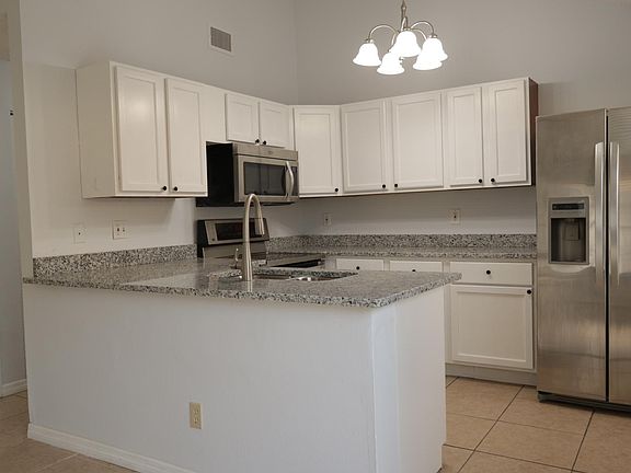 5th image of 2687 Macklin Ct