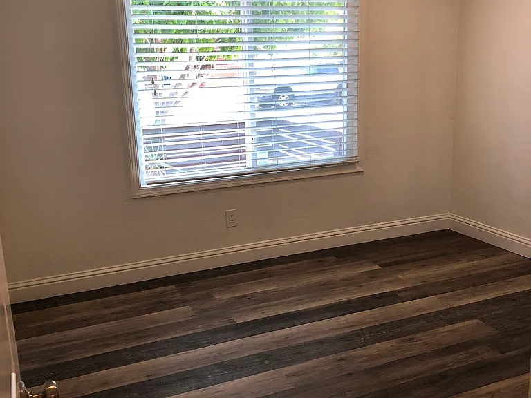 1515 Liberty St — Photo 12