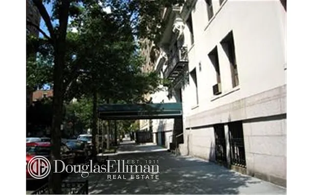Sold by Douglas Elliman | media 14