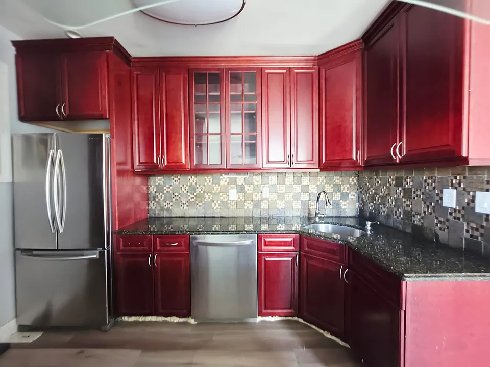 104 Fulton Ave #2E