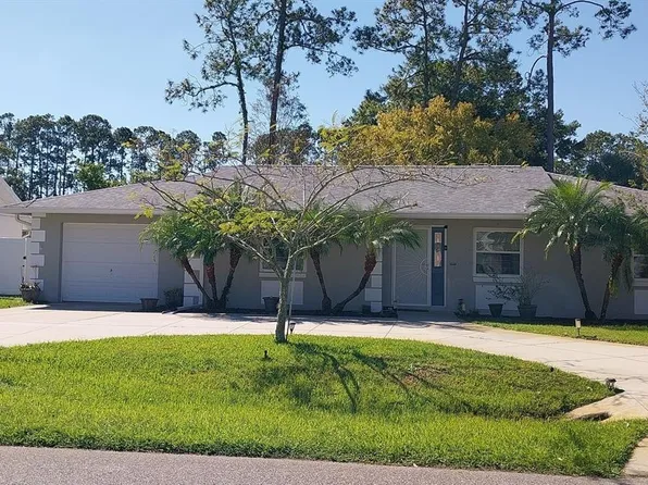 74 Berkshire Ln, Palm Coast, FL 32137