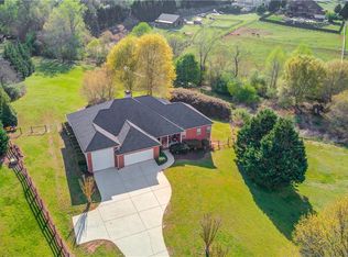 982 Dee Kennedy Rd, Auburn, GA 30011