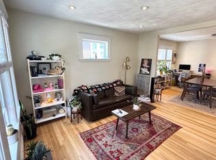 28 Beecher St #5, Jamaica Plain, MA 02130