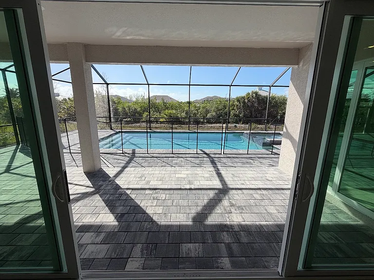 7760 Lakes Edge Ln — Photo 10