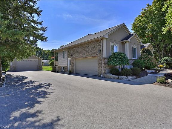 3rd image of 538 Glen Morris Rd E