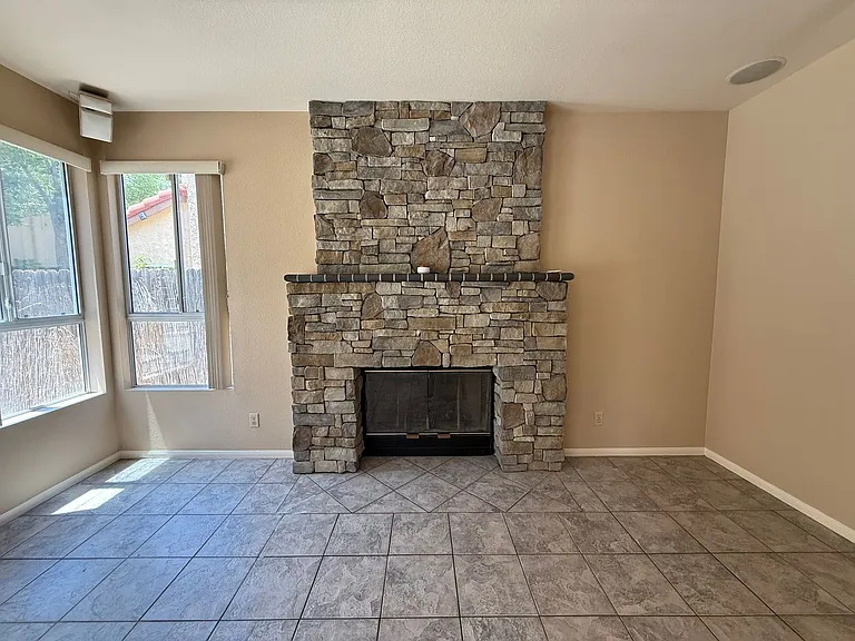 216 Richmond Park Pl — Photo 19